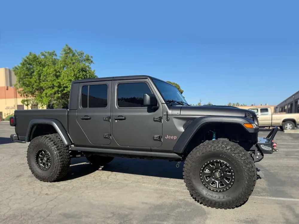 Jeep Gladiator wrap