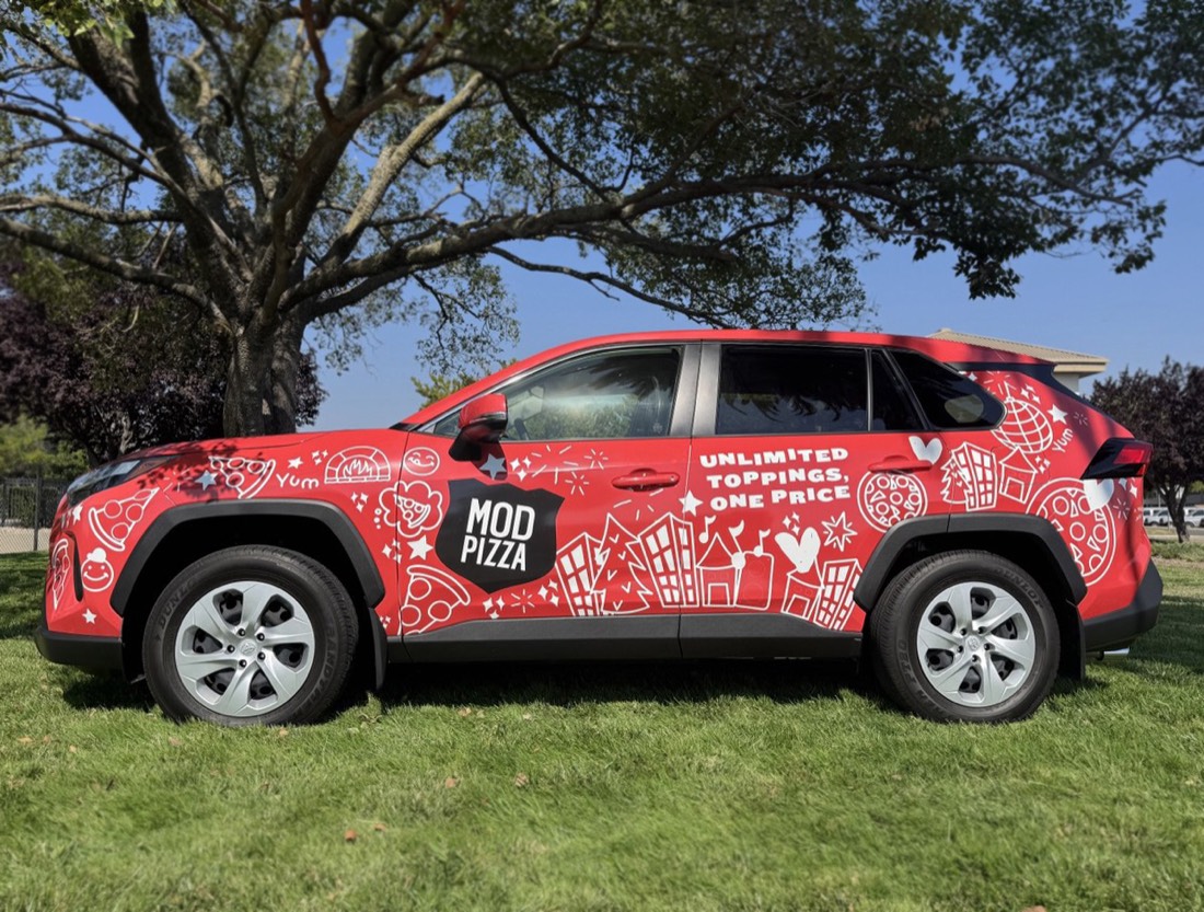 Mod Pizza advertising SUV wrap by Art Printing Vehicle Wraps, Sacramento